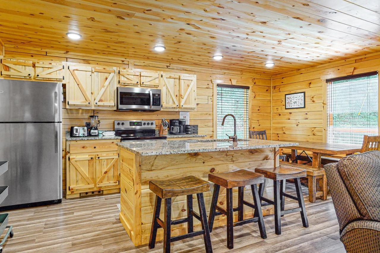 Knotty Escape Villa Gatlinburg Eksteriør bilde